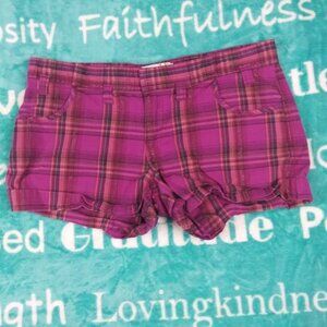 OP Plaid Low Rise Cuffed Shorts Size 7